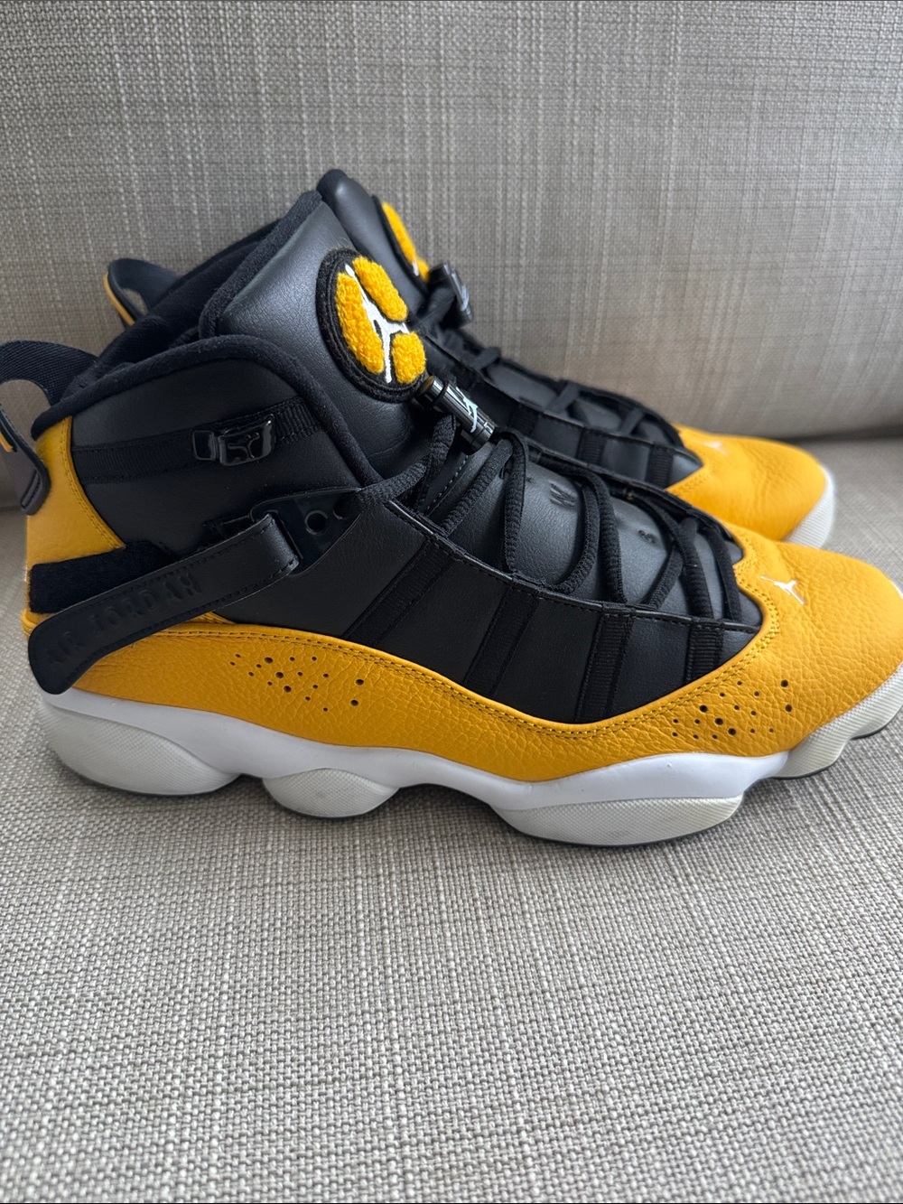 Men’s Air Jordan’s six rings ‘Taxi’ sneakers
